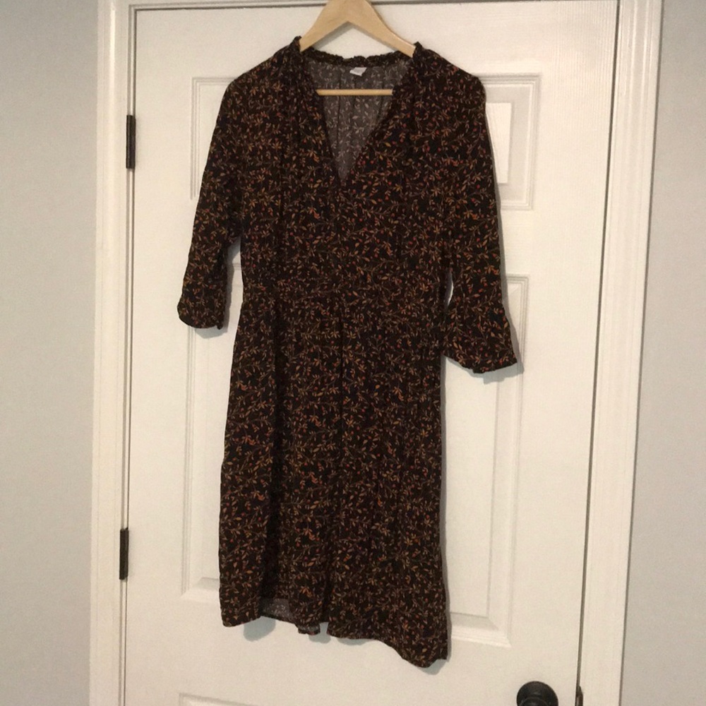 Button v neck 3/4 dress